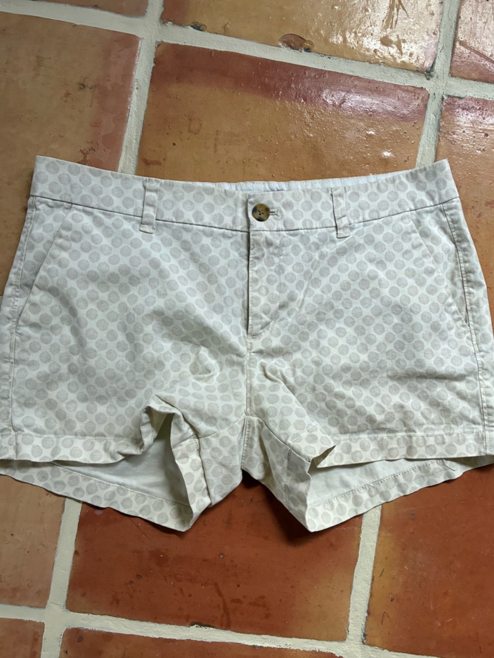 Old Navy White Shorts with Blue Tag